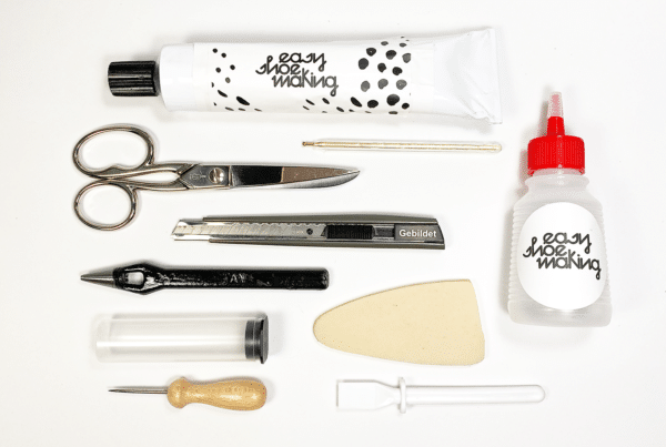shoemaking tools kit to make your DYI FLATS and LOAFERS